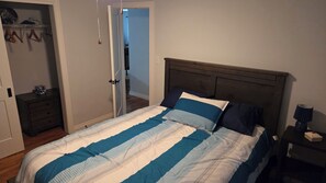 4 bedrooms, WiFi, bed sheets