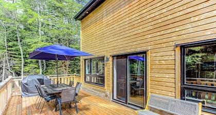 In the heart of the forest with authentic off-piste facilities (SPA), pets welcome!