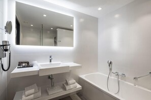 Bathroom - Van Der Valk Vianen (Vianen)