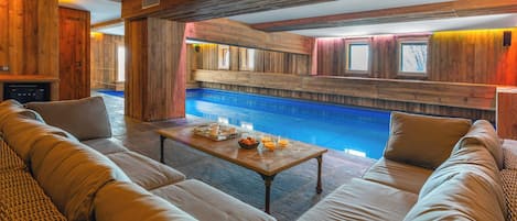 Piscine couverte, piscine chauffée