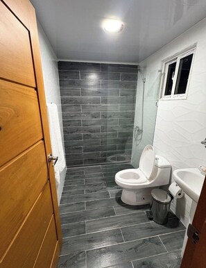 Håndklæder, Sæbe, Toiletpapir