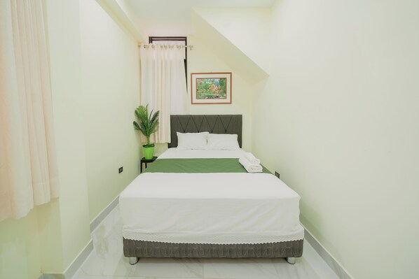 4 habitaciones, tabla de planchar con plancha y wifi gratis 