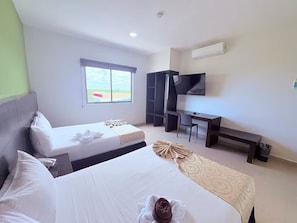 Ferros/tábuas de passar roupa, Wi-Fi, roupa de cama