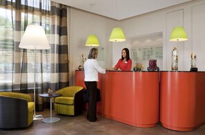 Lobby - Holiday Inn Garden Court Lyon-part Dieu (Lyon)