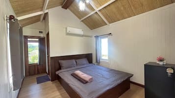 Suite Studio, patio, vue colline