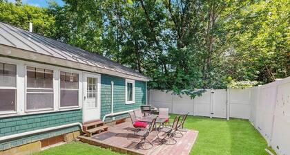 Updated, Century-Old Home w/ Glass Porch - Walk into Town/Acadia