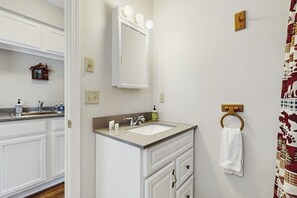 Douche, serviettes fournies