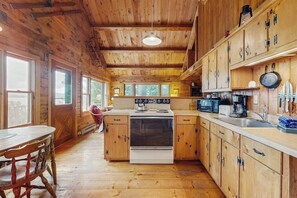 Fridge, microwave, oven, stovetop - Waterfront cabin with amazing views from the deck & lake access (Beaver Cove)