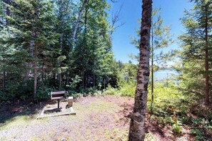 Property grounds - Dog-Friendly Lakefront Cabin with Full Kitchen, Firepit, Free WiFi, Great Views (Greenville)