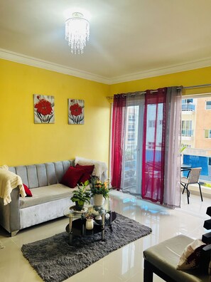 Living area - 2-bedrooms apartment in peaceful Concepción La Vega with AC (Concepción La Vega)