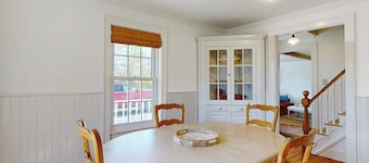 Historic Home w/ Gas Fireplace, Fast WiFi, & Private W/D - Snowbird-Friendly