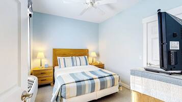 Iron/ironing board, free WiFi, bed sheets