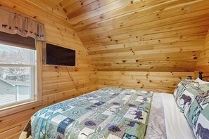 Tabla de planchar con plancha, wifi gratis y ropa de cama 