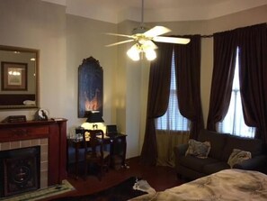 Classic Suite - 1896 O'Malley House (New Orleans)