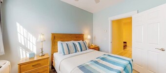 Two Neighboring Suites, Each w/ WiFi, Two TVs, and Central AC - Near Acadia