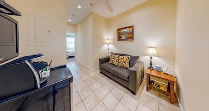 Two Neighboring Suites, Each w/ WiFi, Two TVs, and Central AC - Near Acadia