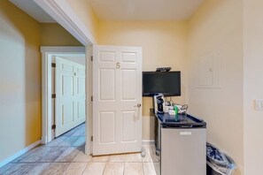 Interior - Two Neighboring Suites, Each w/ WiFi, Two TVs, and Central AC - Near Acadia (Northeast Harbor)