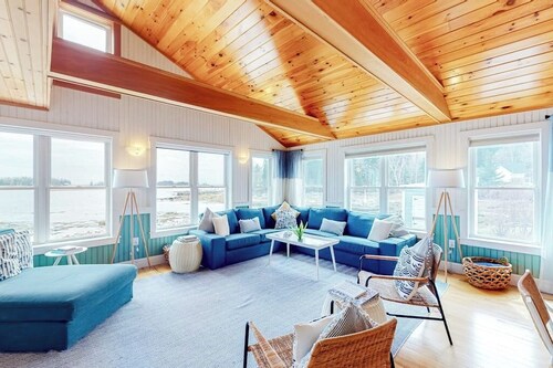 Dazzling ocean-view house with fireplace, deck, firepit, central AC, & W/D