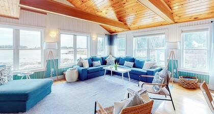 Dazzling ocean-view house with fireplace, deck, firepit, central AC, & W/D