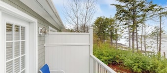 New Condo w/Water-View Deck in Edgecomb