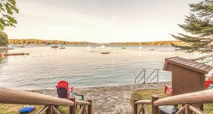 Amazing All-Season Sprucewold Cabin w/ Private Beach Club Access Dog-friendly
