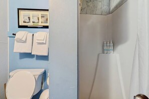 Shower, towels