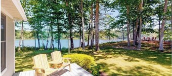Secluded lakefront home with patio & firepit, fast WiFi, wood stove & W/D
