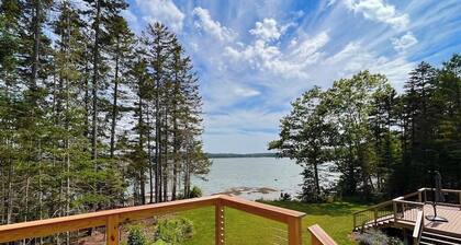 Newly-built waterfront home with fast WiFi, furnished deck, & washer/dryer