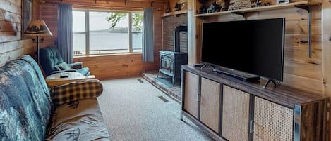 TV, peis og DVD-spiller