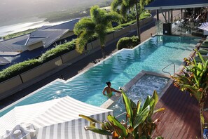 Pool - Heart of Airlie - Oceanview escape (Airlie Beach)
