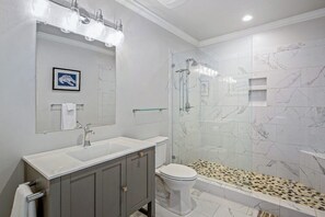 Shower, towels - Waterfront Duplex, walkable, harbor views, AC, dog friendly (Camden)