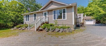Inviting dog-friendly home with firepit & Ping-Pong - near Acadia National Park