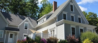 Gorgeous water-view home & attached apartment with washer/dryer