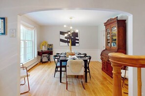 Dining - Woodland home with screened porch, 2 living rooms - near historic waterfront (Bath)