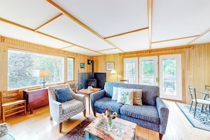 TV, books - Dog-friendly ocean-view home with grill, wood stove, deck, washer/dryer, & AC (Southwest Harbor)