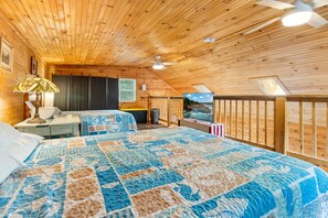 2 bedrooms, iron/ironing board, WiFi (free), bed sheets