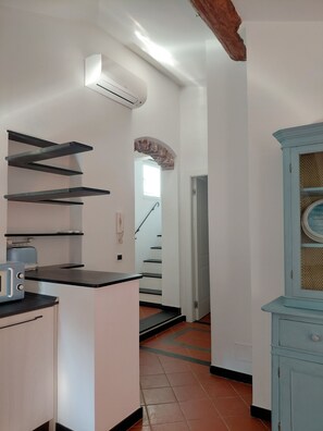 Interior - "Acquamarina House" The terrace in the heart of downtown Genoa (Genova)