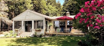 Ocean-view cottage near beach with deck, grill, & full kitchen