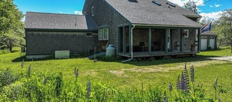 Waterfront stay with scenic deck, grill, smart TVs, shore access - dog-friendly