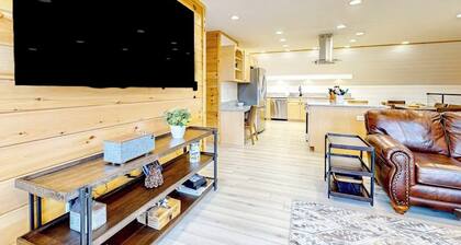 Dog-friendly apartment by Moosehead Lake with sprawling deck & firepit