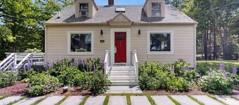 Tranquil Seaside Cottage with Spectacular Views, Wifi & Washer/Dryer
