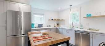 Charming Camden Retreat with Front Porch, Deck and Wifi