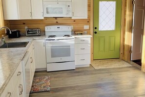 Fridge, microwave, oven, stovetop - Cozy Lakefront Cottage with Stunning Views, Deck, BBQ Grill, and Outdoor Firepit (Newcastle)