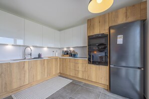 Fridge, microwave, oven, dishwasher - Duplex Adèle - Welkeys (Cabourg)