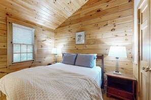 Tabla de planchar con plancha, wifi gratis y ropa de cama 