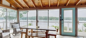 Charming Oceanfront Home with Stunning Water Views and Wifi