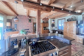 Fridge, microwave, oven, stovetop - Elegant ocean view home with breathtaking views, private hot tub & large deck (Rockport)
