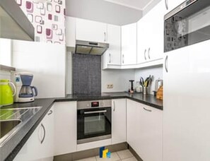 Apartment | Private kitchen - Blankenberge Coastal Escape for 5 (Blankenberge)