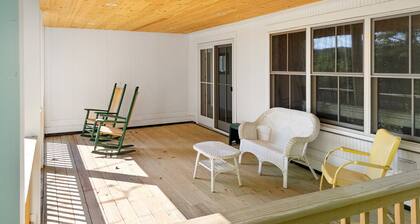 The Lighthouse: Gorgeous Oceanfront Home with Hot Tub, Modern Remodel, and Stunning Views