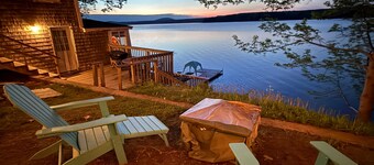 Idyllic Lakefront Retreat: pvt dock & beach for kayaking, swimming & fishing